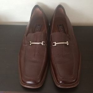 Men's dress shoes